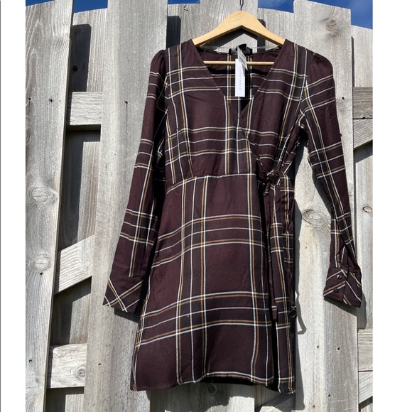 NWT (0) (6) Sanctuary cloth brown plaid faux wrap side tie button long sleeves - Picture 2 of 13